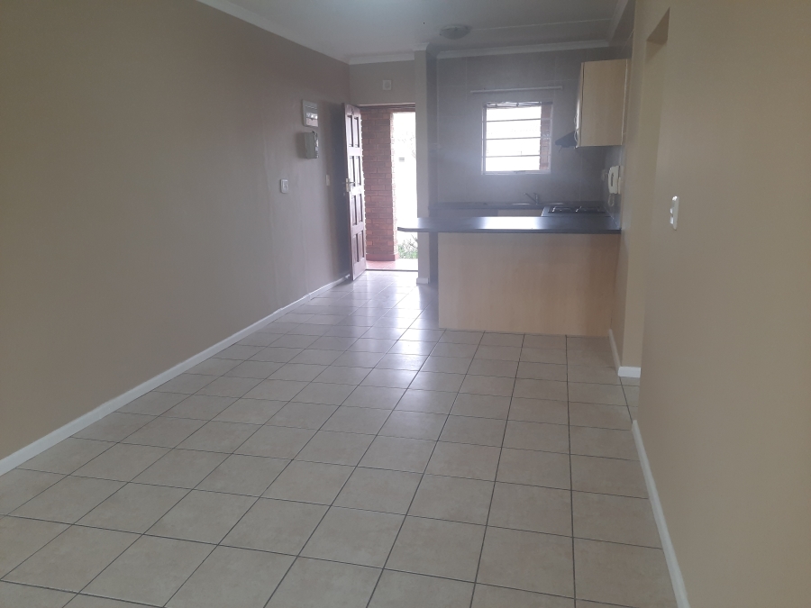 To Let 2 Bedroom Property for Rent in Protea Heights Western Cape